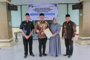 Wakil Bupati Luwu Hadiri Buka Puasa Bersama dan Penyerahan Sertipikat Wakaf, PTSL, serta Aset Pemda