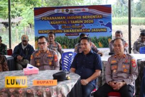 Dukung Program Ketahanan Pangan, Kapolres Luwu Ikuti Vicon dan Pimpin Penanaman Jagung Serentak di Kamanre