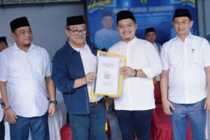 Dokumen ‘Rahasia’ Luwu Tengah Terungkap Setelah 14 Tahun, Armin Mustamin Serahkan Bukti Perjuangan