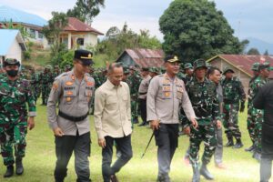 Kapolres Polman Hadiri Penutupan TMMD ke-127 di Desa Bulo