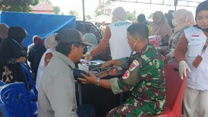 Pengobatan Gratis Warnai Penutupan TMMD ke-127 Kodim 1402/Polman