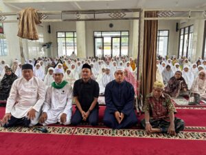 Wali Kota Tanjungbalai Hadiri dan Ikuti Salat Tasbih Berjamaah