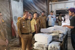 Pastikan Hak Pekerja Terpenuhi, Wali Kota Tanjungbalai Monitoring Pembayaran THR di Sejumlah Perusahaan di Kawasan Teluk Nibung