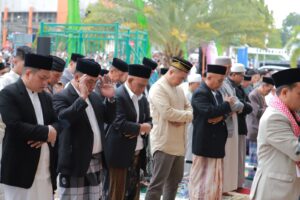 Bupati Wajo dan Wakilnya Salat Idul Fitri 1447 H di Masjid Agung Ummul Quraa Sengkang, Ajak Masyarakat Saling Memaafkan