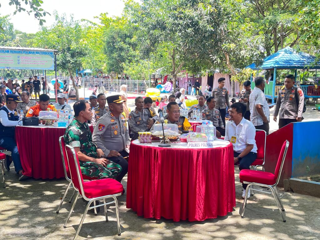 Kapolres Polman Dampingi Wakapolda Sulbar Pantau Siskamtibmas dan Pelayanan Idul Fitri 1447 H / 2026 Melalui Zoom Meeting