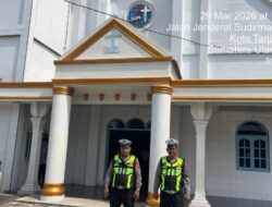 Berikan Rasa Aman Jemaat, Sat Lantas Polres Tanjung Balai Kawal Kelancaran Lalin di Gereja