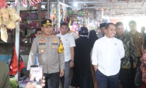 Bupati Andi Rosman Pimpin Pantauan Harga di Pasar Mini Sengkang Jelang Lebaran Idul Fitri 1447 H