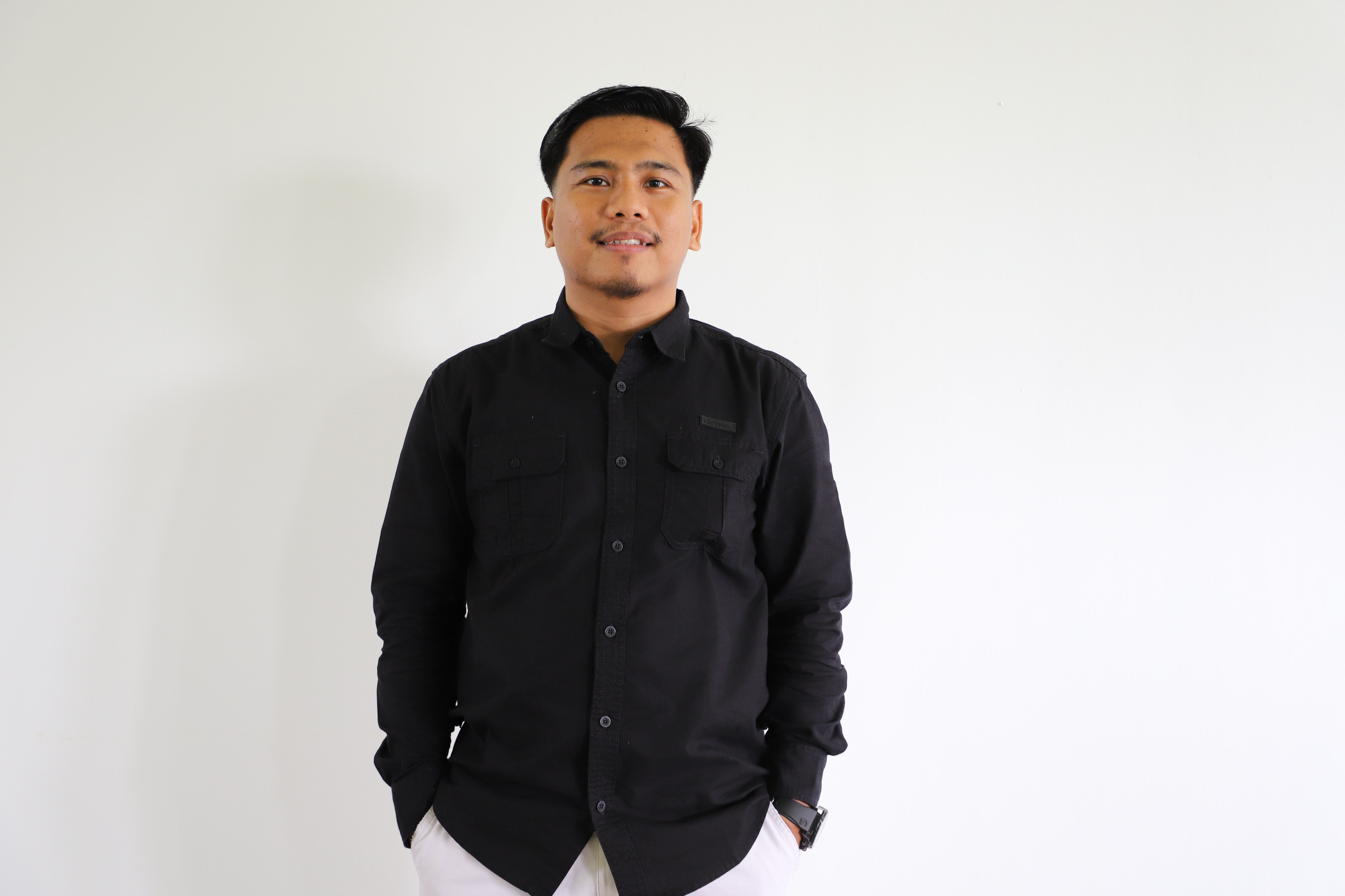Akademisi Putra Asal Polewali Mandar Dr. (Cand) Sadar Bahtiar, S.IP., M.I.P