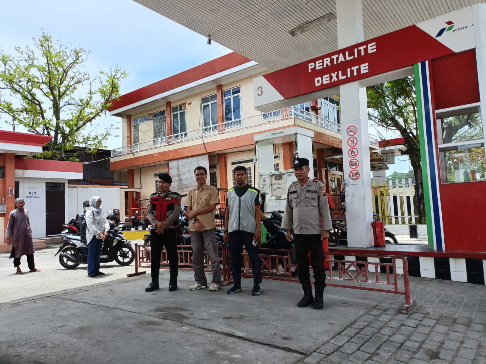 Pastikan Stok BBM Aman, Polsek Teluk Nibung Kawal Ketat SPBU Letjend Suprapto