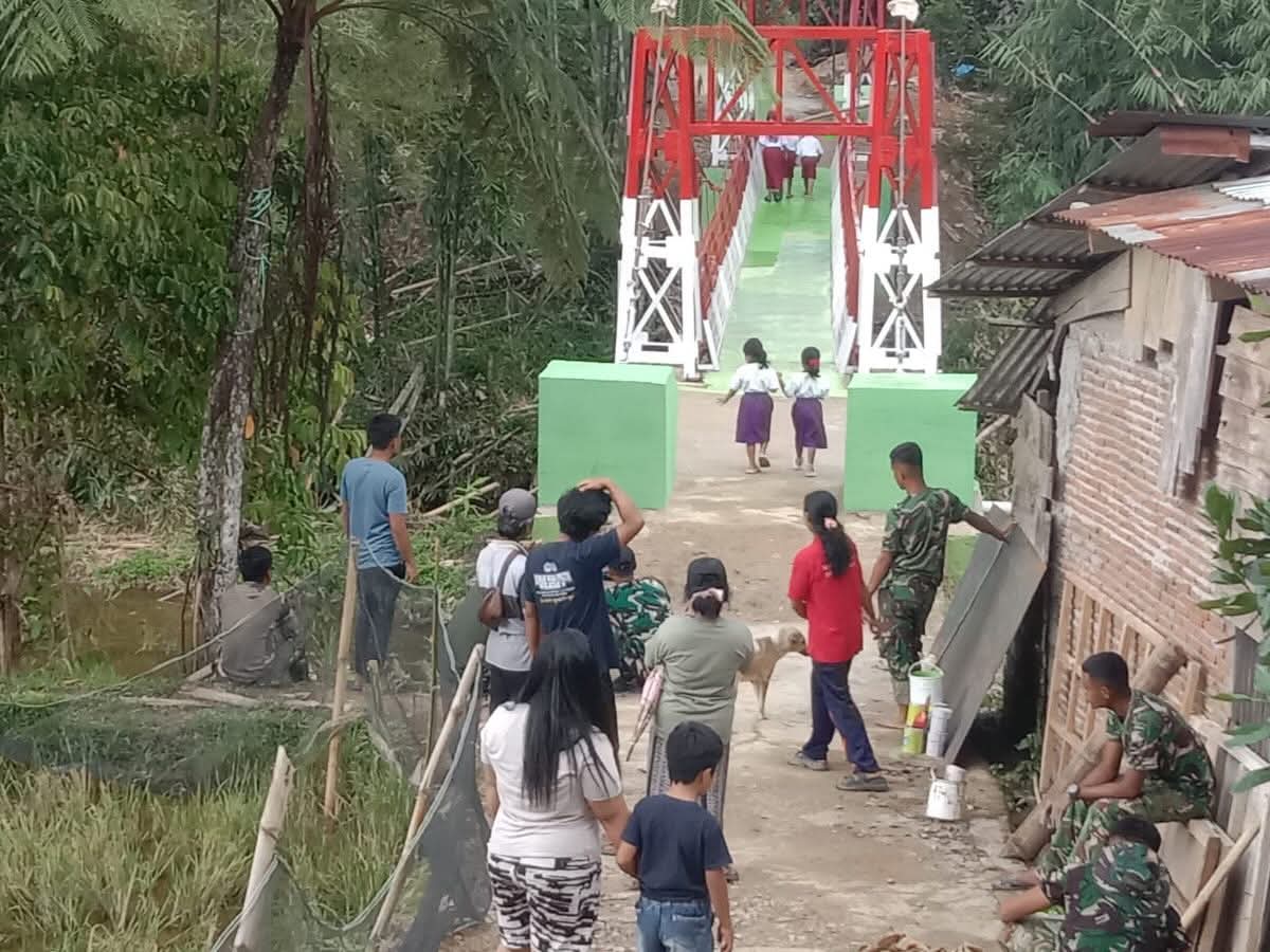 Jembatan Gantung Garuda di Tadisi Rampung, Kodim 1428 Mamasa: Permudah Akses Warga dan Pelajar