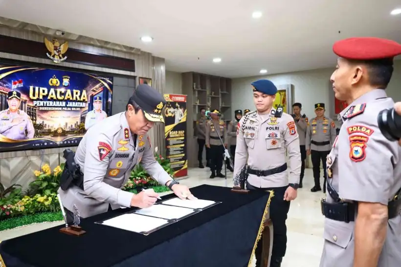 Serah Terima Dirreskrimum Polda Sulsel: Kapolda Apresiasi Kinerja, Sambut Pemimpin Baru