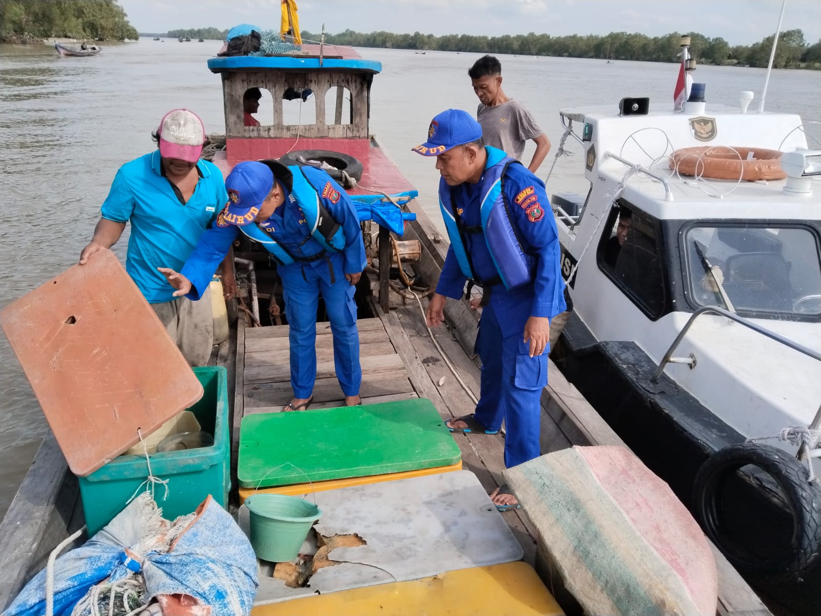 Sat Polairud Polres Tanjung Balai Intensifkan Patroli dan Sambangi Nelayan
