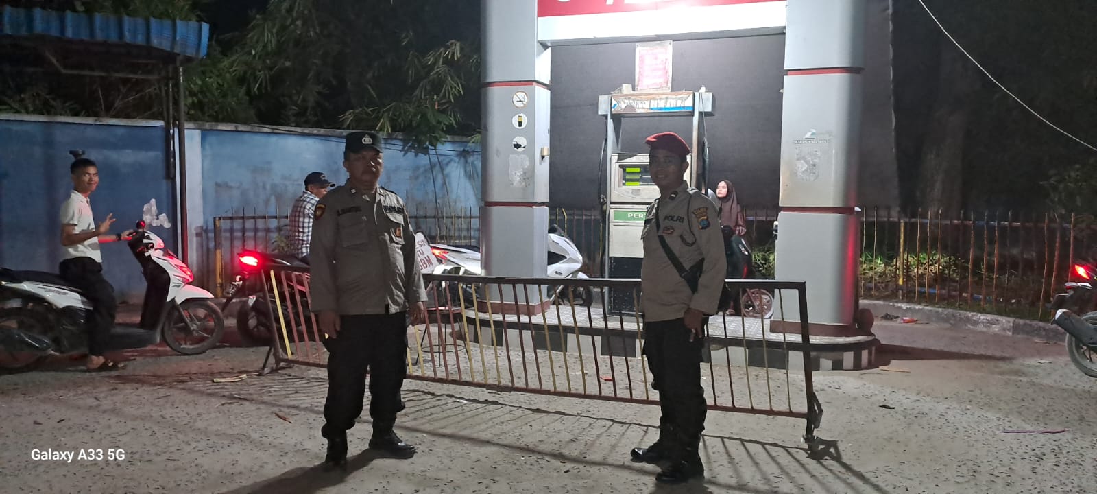 Pastikan Distribusi BBM Lancar, Polres Tanjung Balai Siagakan Personel di Sejumlah SPBU
