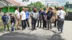 Wabup Luwu Tinjau Pengaspalan Jalan Poros Bolong–Lamasi