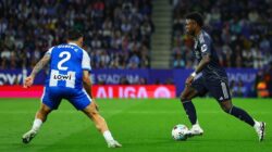 Doubelte Vinicius Bawa Madrid Menang, Barca Belum Bisa Rayakan Gelar