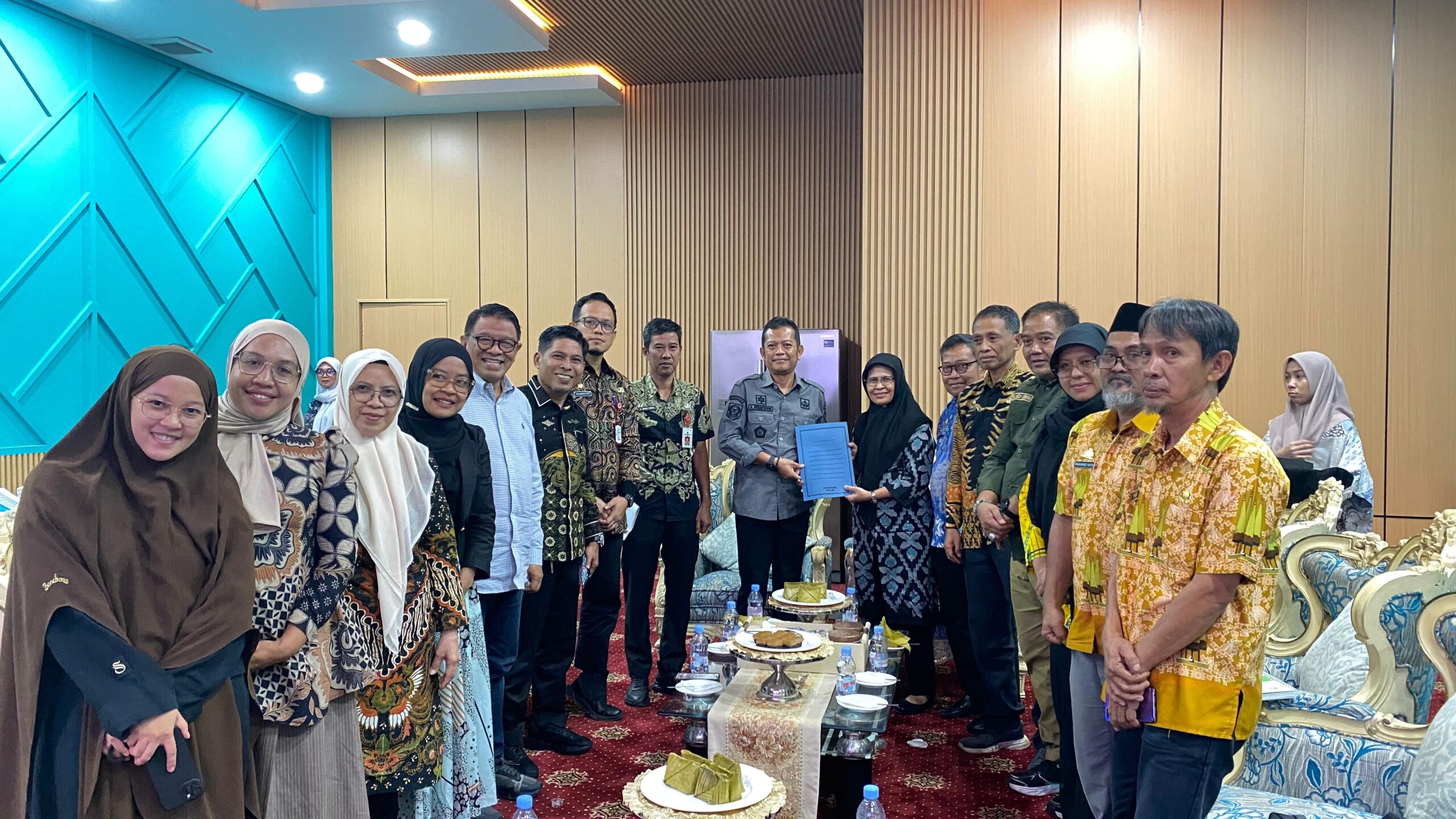 Pemkab Wajo Terima Kunjungan Studi Tiru Pengelolaan CSR dari Barru