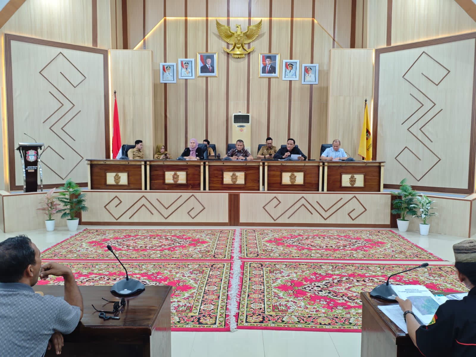 Warga Abbanuangnge Sampaikan Keluhan Agraria dan Jaringan Telekomunikasi ke DPRD Wajo