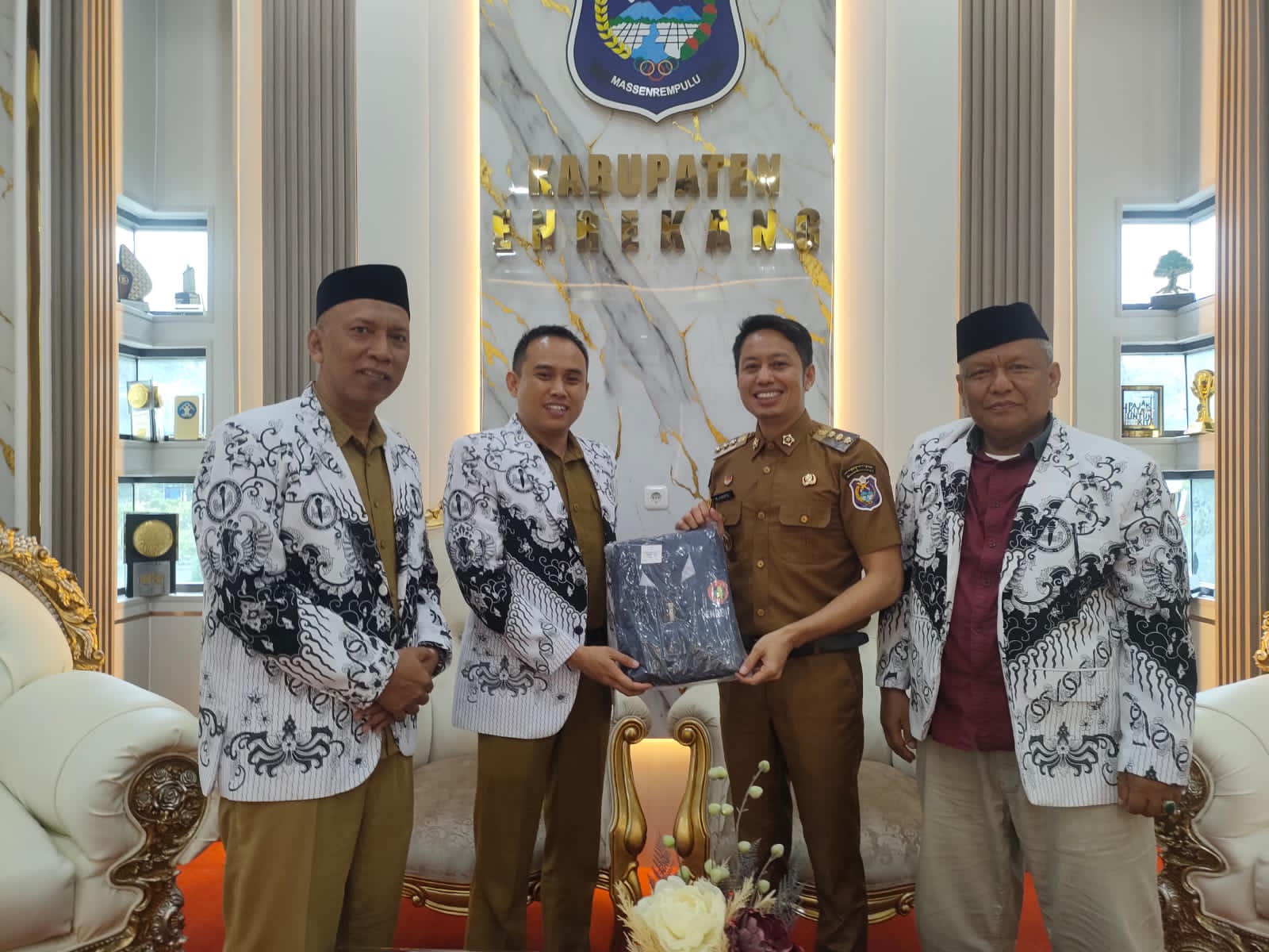 Silaturahmi Pengurus PGRI Kabupaten Enrekang Dengan Bupati Enrekang