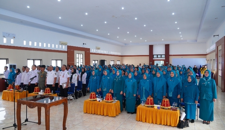 Bupati Luwu Dorong PKK dan Posyandu Jadi Garda Terdepan Pembangunan Keluarga