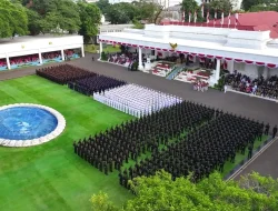 Prabowo Tekankan Integritas Saat Kukuhkan Ribuan Perwira TNI dan Polri