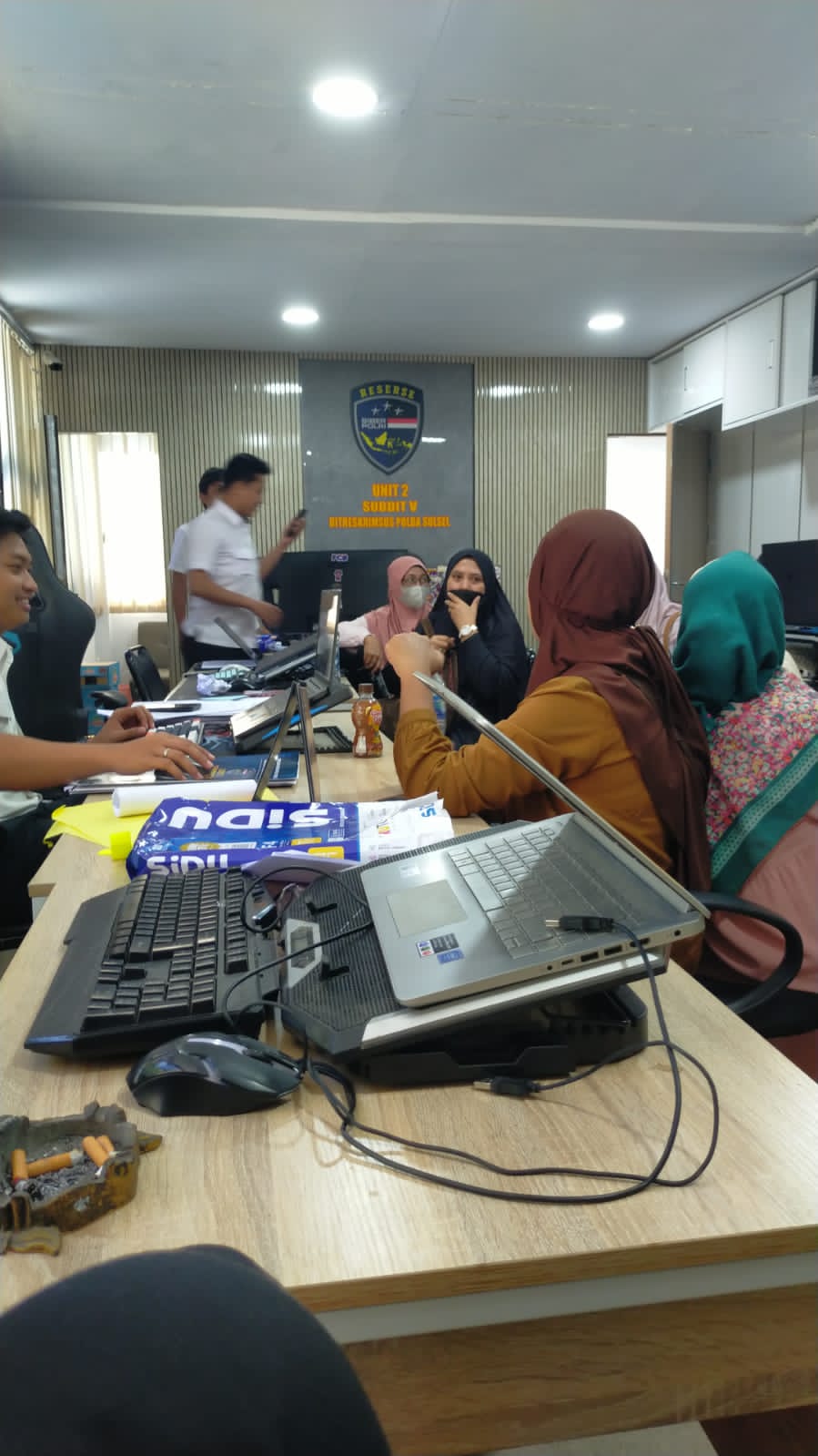 Kecewa Janji ‘Refund’ Diundur, Korban Penipuan Umrah Subsidi Sambangi Polda Sulsel Desak PD Di Tangkap