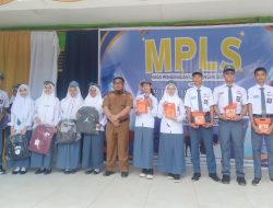 Apresiasi untuk Murid Berprestasi di SMA Negeri 2 Enrekang