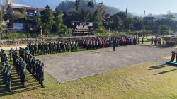 Kodim 1428/Mamasa melaksanakan kegiatan Karya Bakti berupa gotong royong pembersihan di sepanjang sungai Mamasa