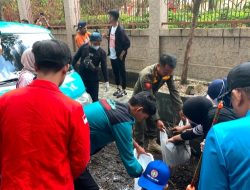 Tim Mahakarya AKKASENG UKM KPI Unhas Turut Ambil Bagian dalam Bakti Sosial Bersama Bupati Bone