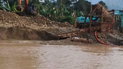 Marinding Digempur Tambang Emas Ilegal, Banyak Alat Berat Beroperasi, Kades dan Warga Resah