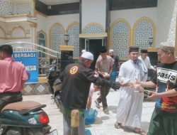 200 Bungkus Nasi Ludes! Aksi Jumat Berbagi DPP TER-KAM di Masjid Al-Wathoniyah Tanjungbalai Disambut Antusias Jamaah