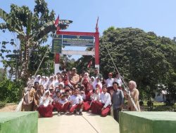Jembatan Gantung Salumanu Resmi Dibuka, Senyum Bahagia Siswa SD dan Warga Tommo Sambut Akses Baru