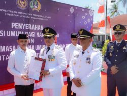 Usai Upacara HUT ke-81 RI, Bupati Wajo Serahkan Remisi Umum ke 155 Warga Binaan Rutan Sengkang
