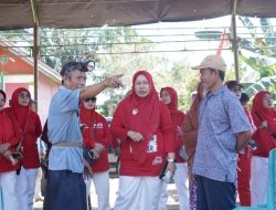 Ketua TP PKK dan DWP Luwu Kunjungi Korban Kebakaran di Buntu Babang