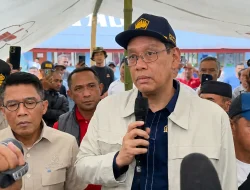 Menkeu Purbaya Tinjau NTT Pascagempa, Kemenkeu Peduli Salurkan Bantuan Awal