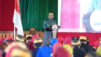 Gubernur Suhardi Duka Dapat Gelar Kehormatan ‘Sulo Tappidena’