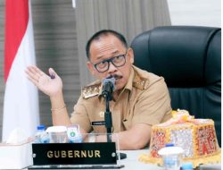 Gubernur sulbar konfrensi pers menginginkan kedua kandidat calon PAW wagub Sulbar berasal dari Polman