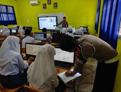 Polres Luwu Edukasi 49 Pelajar SMKN 2 Luwu, Bekali Generasi Muda Pahami Artificial Intelligence dan Kejahatan Siber