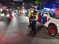 Jaga Kondusifitas Malam Hari, Sat Lantas Polres Tanjungbalai Gencarkan Blue Light Patrol