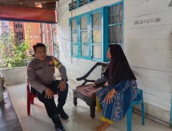 Dekati Warga, Bhabinkamtibmas Polres Tanjungbalai Imbau Masyakarat Tak Mudah Terpancing Isu Hoaks
