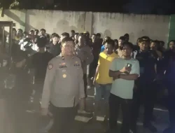 Kapolsek Rappocini Turun Langsung Pengamanan Penanganan Kebakaran Rumah Kos